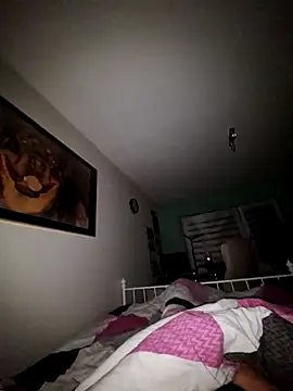 schlonzi81 online show from October 5, 2025, 9:45 pm