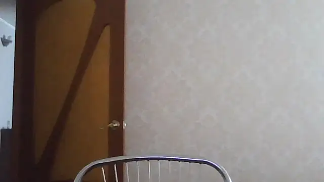 Snapshot of Kashtanka_ chatting on April 20, 2026, 6:27 am Kashtanka online show from April 20, 2026, 6:27 am