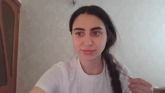 Snapshot of Kashtanka_ chatting on April 22, 2026, 5:32 am Kashtanka online show from April 22, 2026, 5:32 am