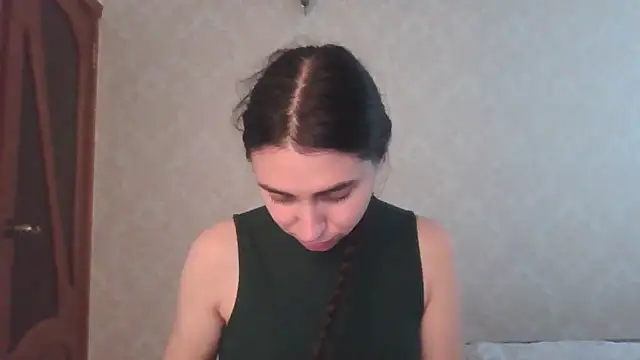 Snapshot of Kashtanka_ chatting on May 7, 2026, 9:58 am Kashtanka online show from May 7, 2026, 9:58 am