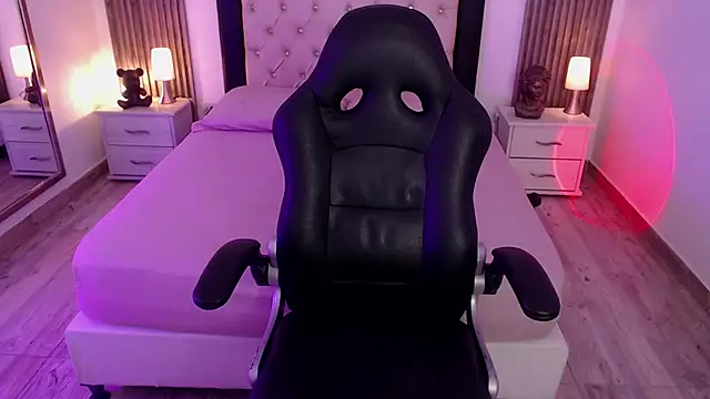 Snapshot of zoe_jones13 chatting on September 16, 2025, 3:18 am zoe jones13 online show from September 16, 2025, 3:18 am