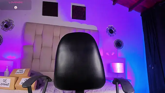 Mia ross16 online show from January 13, 2025, 10:24 pm