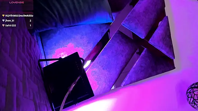 Mia ross16 online show from March 1, 2025, 10:21 pm