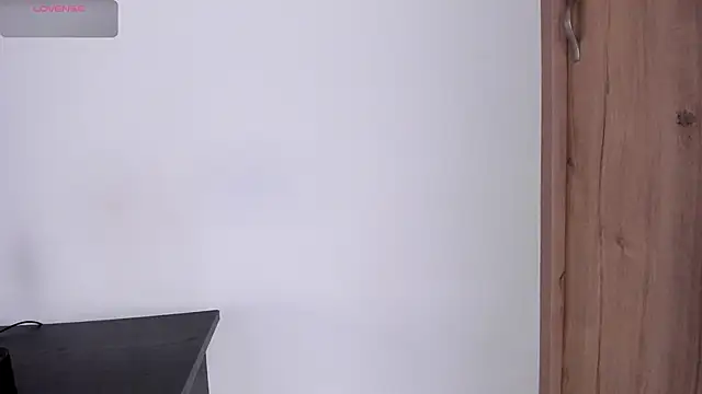 Mia ross16 online show from March 2, 2025, 7:45 pm