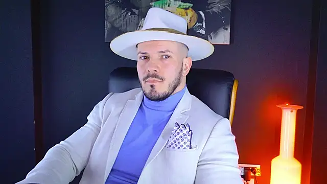 Snapshot of AngeloEric chatting on January 9, 2025, 9:06 am AngeloEric online show from January 9, 2025, 9:06 am