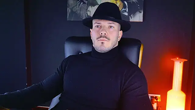 Snapshot of AngeloEric chatting on January 13, 2025, 8:15 am AngeloEric online show from January 13, 2025, 8:15 am