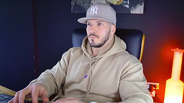 Snapshot of AngeloEric chatting on January 26, 2025, 11:28 am AngeloEric online show from January 26, 2025, 11:28 am