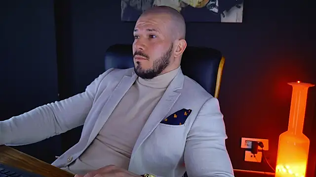 Snapshot of AngeloEric chatting on February 5, 2025, 8:00 am AngeloEric online show from February 5, 2025, 8:00 am