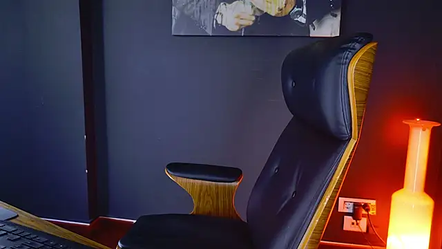 Snapshot of AngeloEric chatting on March 20, 2025, 8:53 am AngeloEric online show from March 20, 2025, 8:53 am