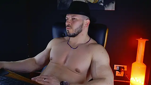 Snapshot of AngeloEric chatting on March 21, 2025, 7:57 pm AngeloEric online show from March 21, 2025, 7:57 pm