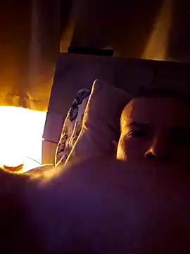 Snapshot of AngeloEric chatting on March 21, 2025, 11:23 pm AngeloEric online show from March 21, 2025, 11:23 pm