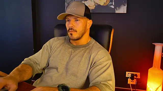 Snapshot of AngeloEric chatting on September 18, 2025, 11:56 am AngeloEric online show from September 18, 2025, 11:56 am