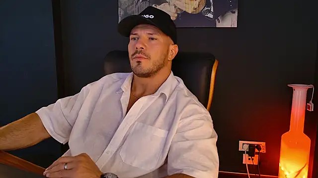 Snapshot of AngeloEric chatting on September 24, 2025, 11:02 am AngeloEric online show from September 24, 2025, 11:02 am