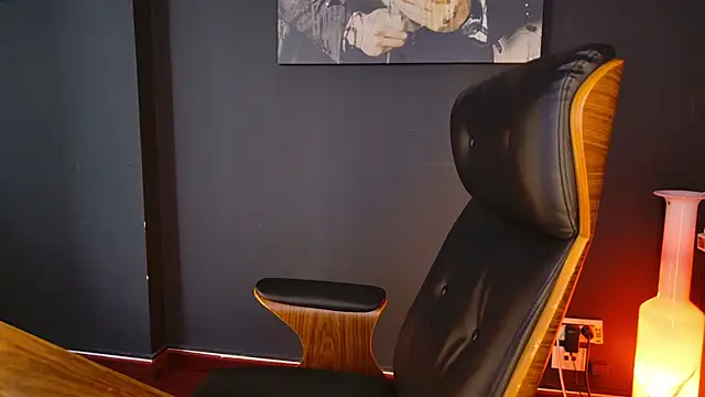 Snapshot of AngeloEric chatting on September 27, 2025, 12:21 pm AngeloEric online show from September 27, 2025, 12:21 pm