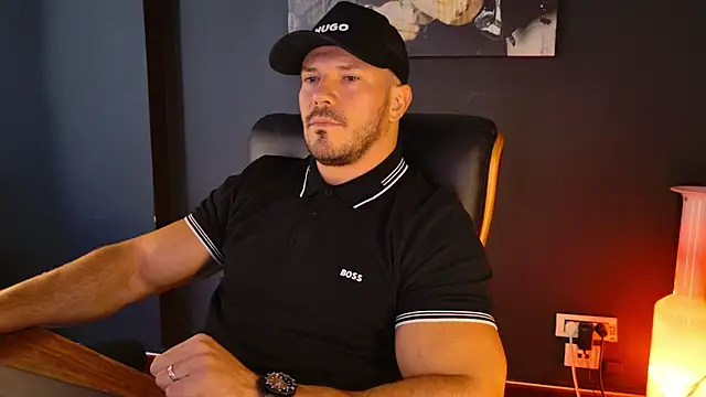 Snapshot of AngeloEric chatting on September 28, 2025, 9:03 am AngeloEric online show from September 28, 2025, 9:03 am