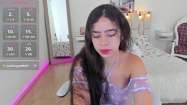 zoe turnner 18 online show from March 17, 2025, 11:31 am