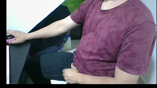 Gasparin32 online show from March 25, 2026, 3:01 am