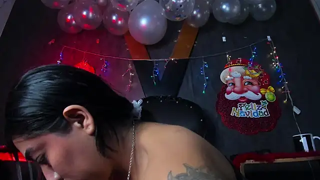 Carolina Arias online show from December 19, 2024, 8:44 pm