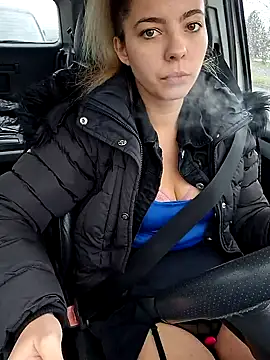 Snapshot of allinqueen chatting on December 14, 2024, 12:44 pm allinqueen online show from December 14, 2024, 12:44 pm