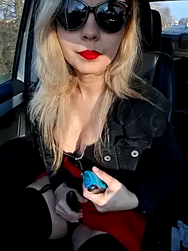 Snapshot of allinqueen chatting on February 6, 2025, 7:56 am allinqueen online show from February 6, 2025, 7:56 am