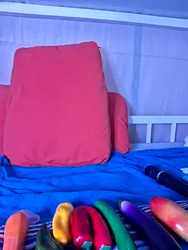 Snapshot of allinqueen chatting on February 18, 2025, 1:33 pm allinqueen online show from February 18, 2025, 1:33 pm