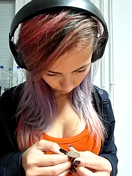 Snapshot of allinqueen chatting on October 1, 2025, 1:55 am allinqueen online show from October 1, 2025, 1:55 am