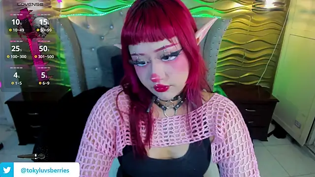 toky doll online show from January 28, 2025, 7:53 pm