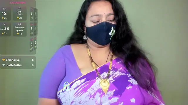 Snapshot of neelu-hoty chatting on June 17, 2026, 8:17 am neelu-hoty online show from June 17, 2026, 8:17 am