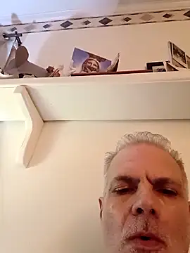 Hand69someguy online show from March 22, 2025, 3:09 am