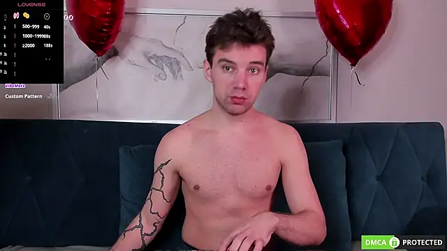 Snapshot of ArthurWhitee chatting on February 11, 2025, 3:50 am ArthurWhitee online show from February 11, 2025, 3:50 am