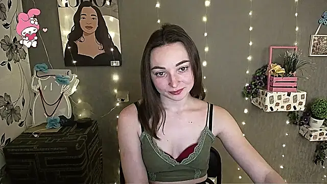  Barbie Kiss  online show from February 5, 2025, 11:44 am