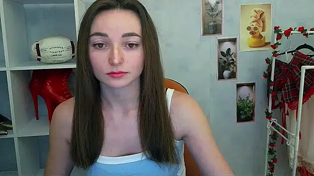  Barbie Kiss  online show from January 14, 2026, 12:33 pm