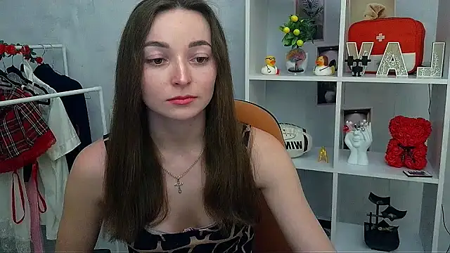  Barbie Kiss  online show from February 5, 2026, 2:54 pm