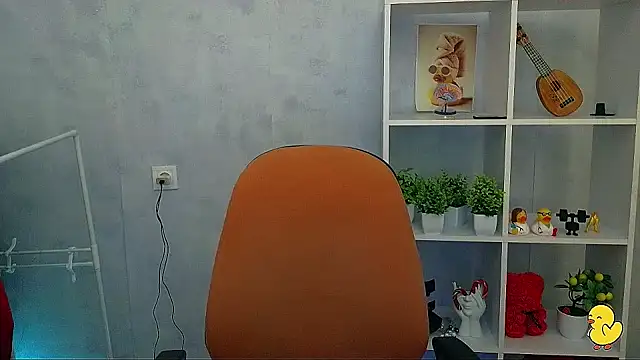  Barbie Kiss  online show from March 12, 2026, 12:33 pm