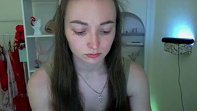  Barbie Kiss  online show from June 1, 2026, 5:03 pm