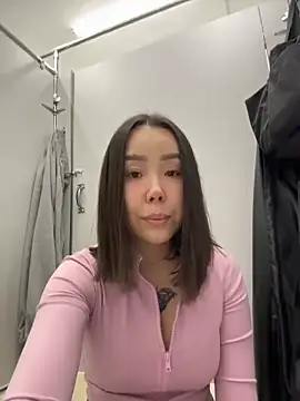 Asian Asami online show from March 28, 2026, 3:44 pm