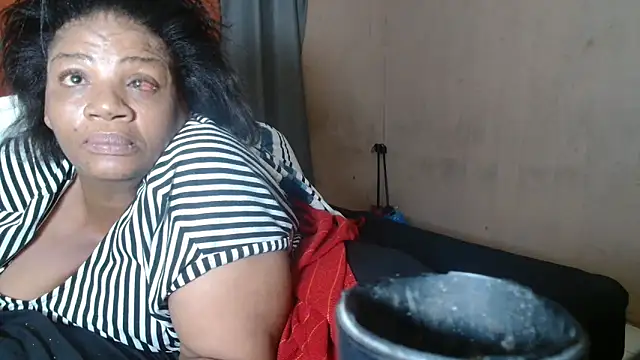 tinagiant online show from May 2, 2026, 9:53 pm