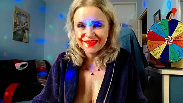 sexyjennyeu online show from December 18, 2024, 11:40 pm