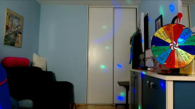 sexyjennyeu online show from September 10, 2025, 7:58 pm