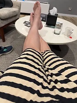 heena13 online show from April 13, 2026, 11:37 am