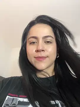 CoralineKam1 online show from March 2, 2025, 2:43 pm