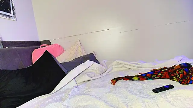 Naomiruty online show from February 11, 2026, 3:55 am