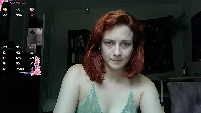 Snapshot of Aria_Fields chatting on July 29, 2026, 6:39 pm Aria Fields online show from July 29, 2026, 6:39 pm