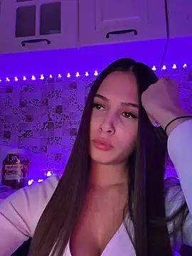 Snapshot of EricaWalls chatting on January 14, 2025, 12:33 am EricaWalls online show from January 14, 2025, 12:33 am