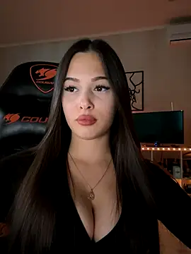 Snapshot of EricaWalls chatting on September 15, 2025, 7:25 pm EricaWalls online show from September 15, 2025, 7:25 pm