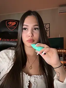 Snapshot of EricaWalls chatting on September 16, 2025, 7:04 pm EricaWalls online show from September 16, 2025, 7:04 pm