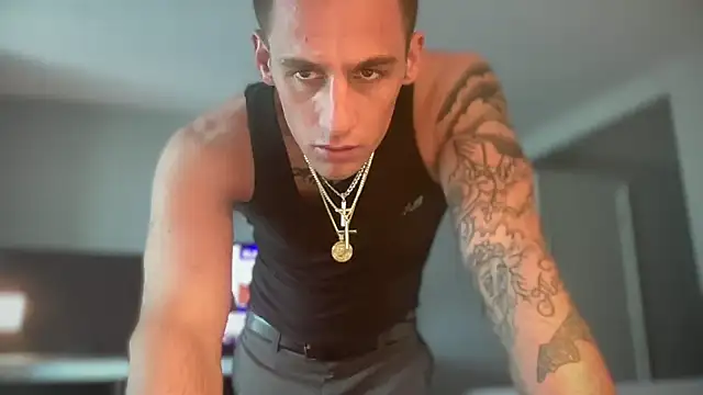 Snapshot of PeytonJohnn chatting on September 24, 2025, 5:16 pm PeytonJohnn online show from September 24, 2025, 5:16 pm