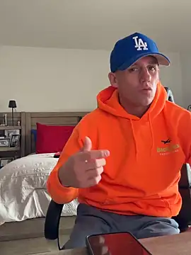 Snapshot of PeytonJohnn chatting on November 3, 2025, 5:03 pm PeytonJohnn online show from November 3, 2025, 5:03 pm