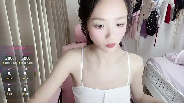 Snapshot of Puff-521 chatting on February 13, 2026, 1:51 pm Puff-521 online show from February 13, 2026, 1:51 pm