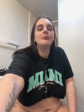 Snapshot of menaceswife chatting on January 17, 2026, 7:17 pm menaceswife online show from January 17, 2026, 7:17 pm